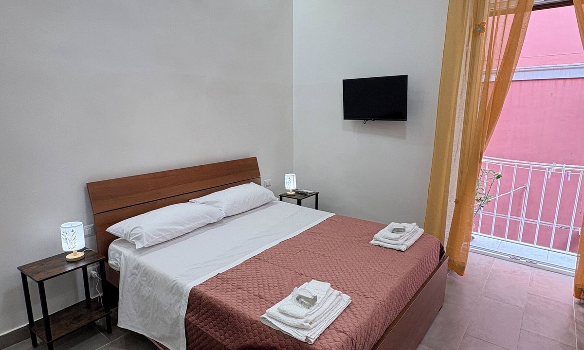 Rione Sanita Apartment | Sorrento Suite with private bathroom near the historic center