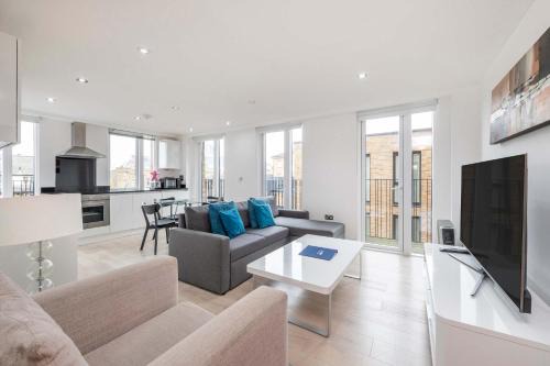 Euston Apartment | Spacious 2-Bed - Balcony - St Pancras - Sleeps 6