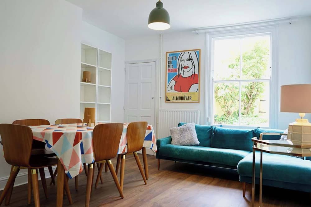 Woolwich Riverside House | Spacious 4BDR Victorian Home near Greenwich