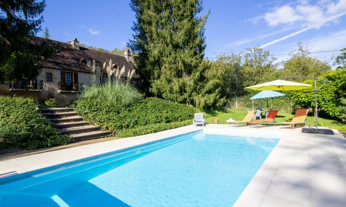 Montignac Cottage | Spacious house in Montignac with private pool and pets allowed