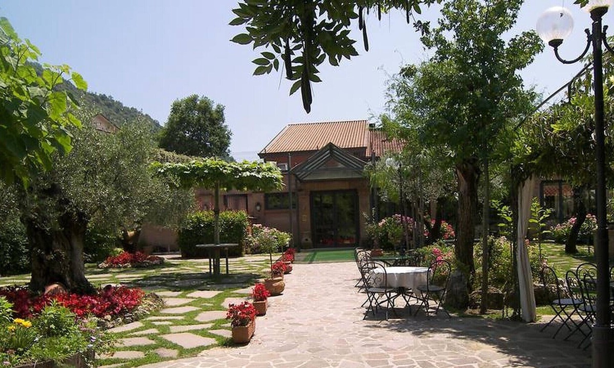 Sant'Elia Fiumerapido Bed & Breakfast | Spacious quadruple room near Montecassino