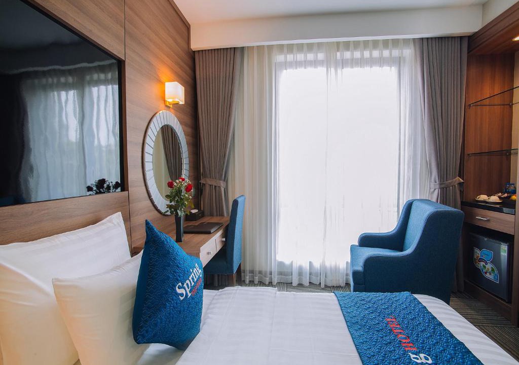 Dich Vong Hau Hotel | Spring Hotel Hanoi