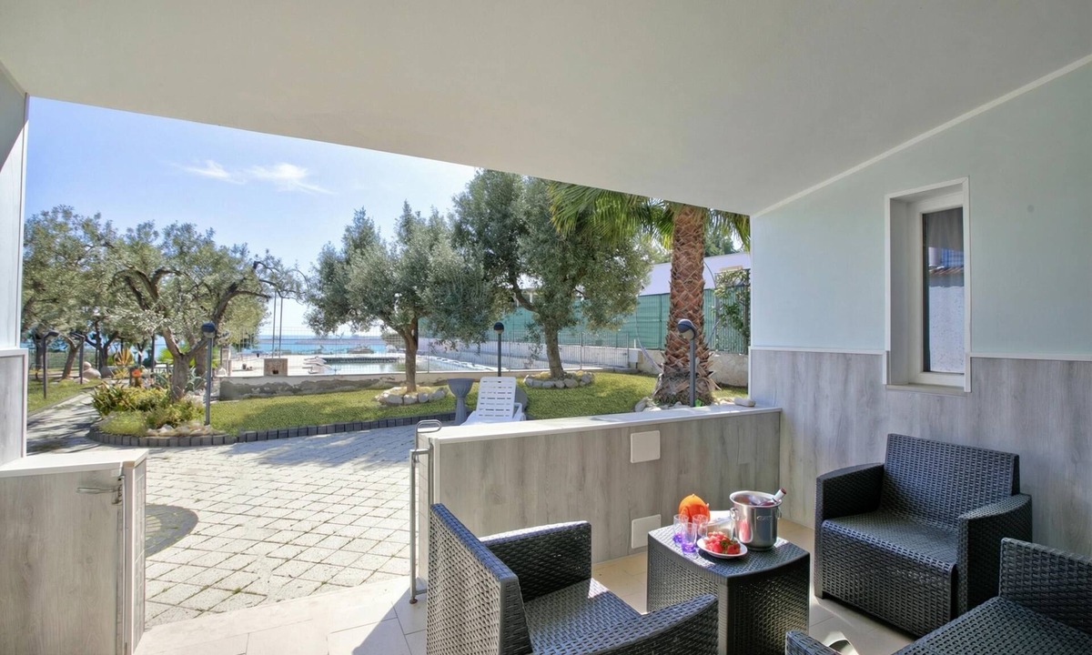 Defensola Apartment | Stella Marina Apartment 6, Vieste, Italy