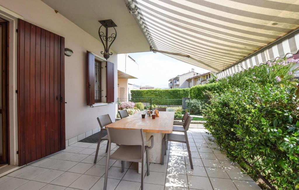 Pescantina Apartment | Stunning Apartment In Ospedaletto Di Pescant
