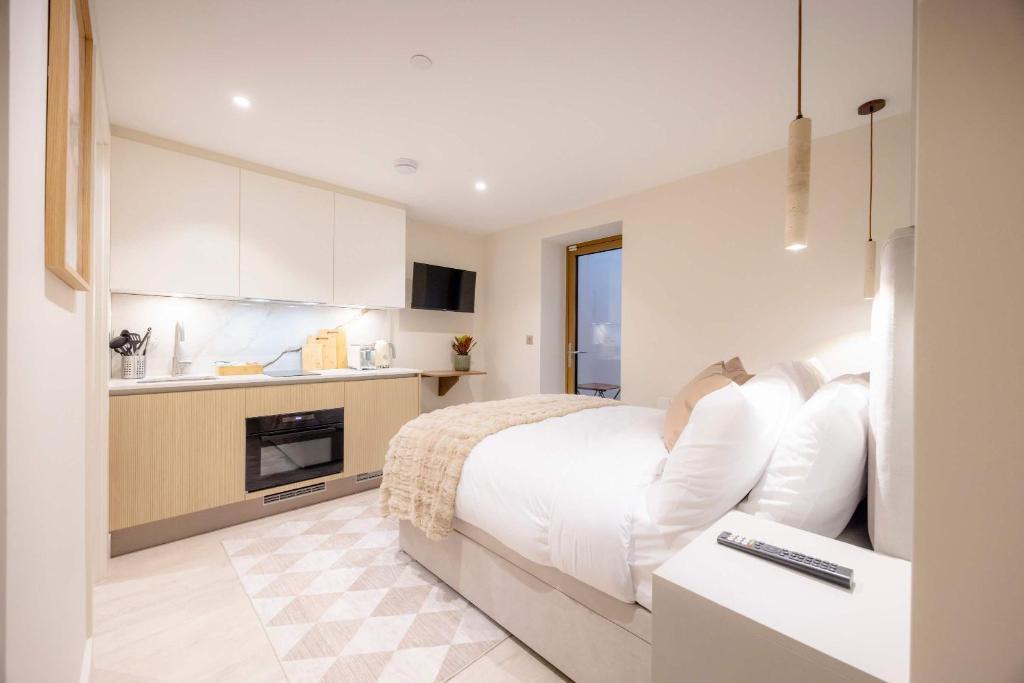 Little Venice Apartment | Studio 2 at The Orange Door Little Venice