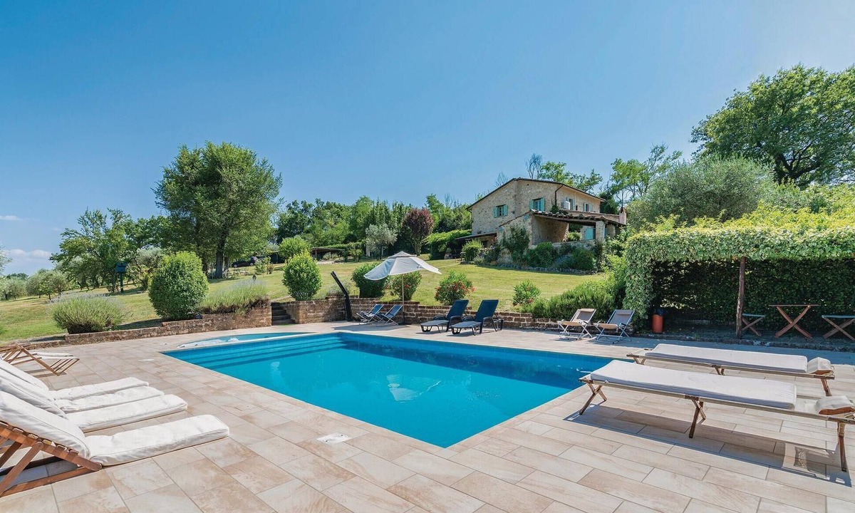 Lugnano in Teverina House | Stunning home in Lugnano in Teverina