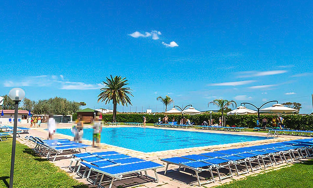 Lido di Tarquinia House | Stunning home in Tarquinia with swimming pool