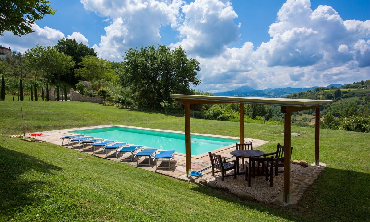 Castelplanio Villa | Stylish Hilltop Villa 🌿 Pool, Views & Vineyard Charm, 5-min Walk to Village