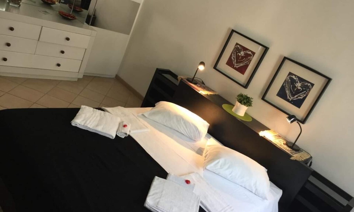 Quartiere XVII Trieste Apartment | Suite 14 Apartment - Your best stay in Rome Centre Metro B1 at 100mt