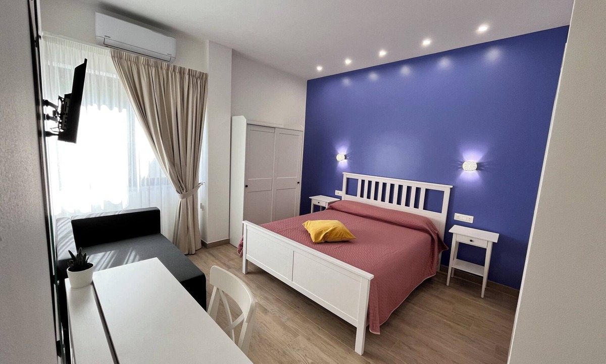 Laureana Cilento Bed & Breakfast | Sunrise in the Vineyard B&B - Lavender