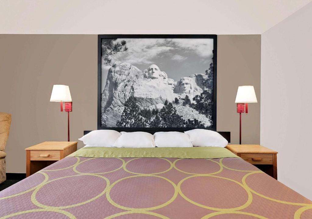 Spearfish Hotel | Super 8 by Wyndham Spearfish