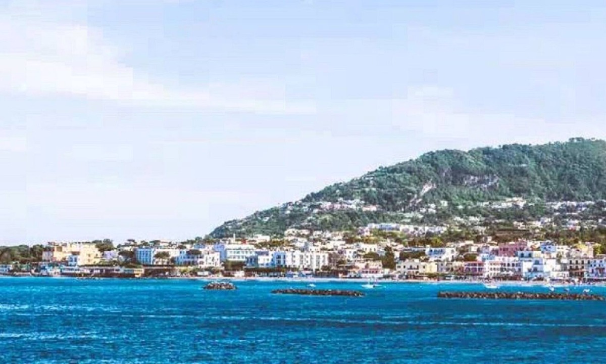 Ischia Porto Apartment | Superior two-room apartment 4 places in Residence in the center of Ischia Porto