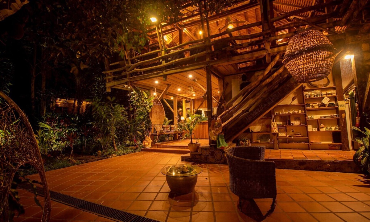 Krong Kaeb Hotel | Tara Lodge