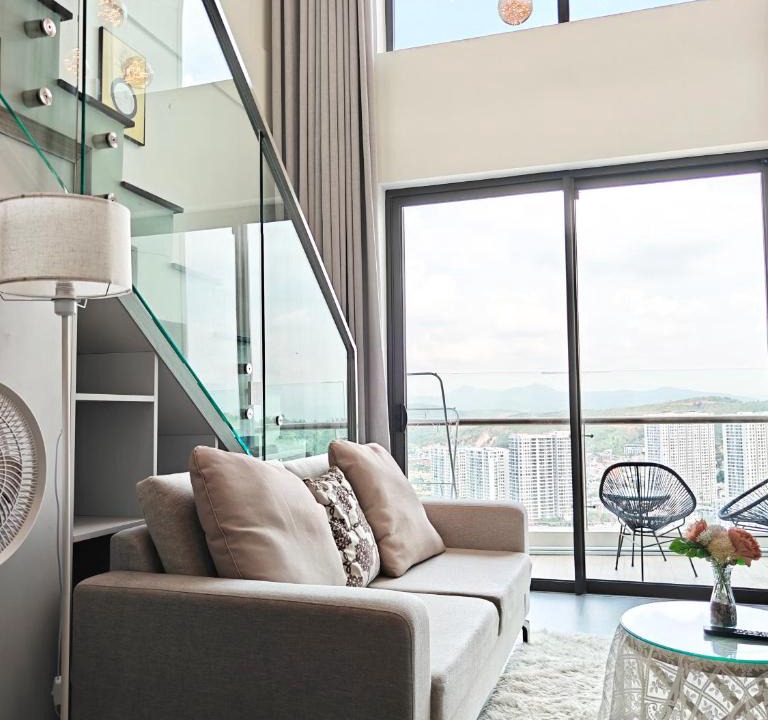 Bai Chay Apartment | The Azure Duplex - Stunning Bay View - Citadines Ha Long