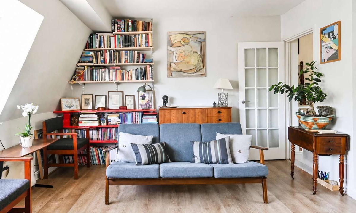 St. Pancras Apartment | The Guide's Charming Home