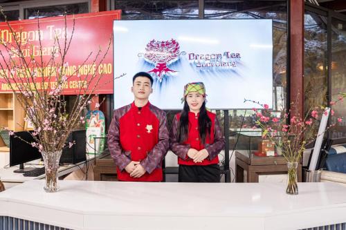 Van Chan Hotel | The Legend of Dragon Tea Suoi Giang
