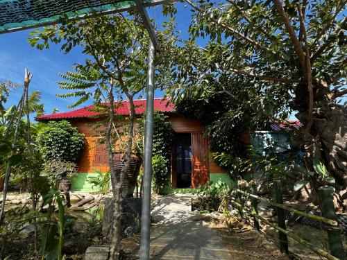Ninh Phuoc Apartment | The Rustic Tree Farm