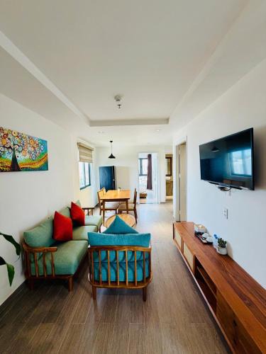 Ngu Hanh Son Hotel | The Shine Hotel & Apartment