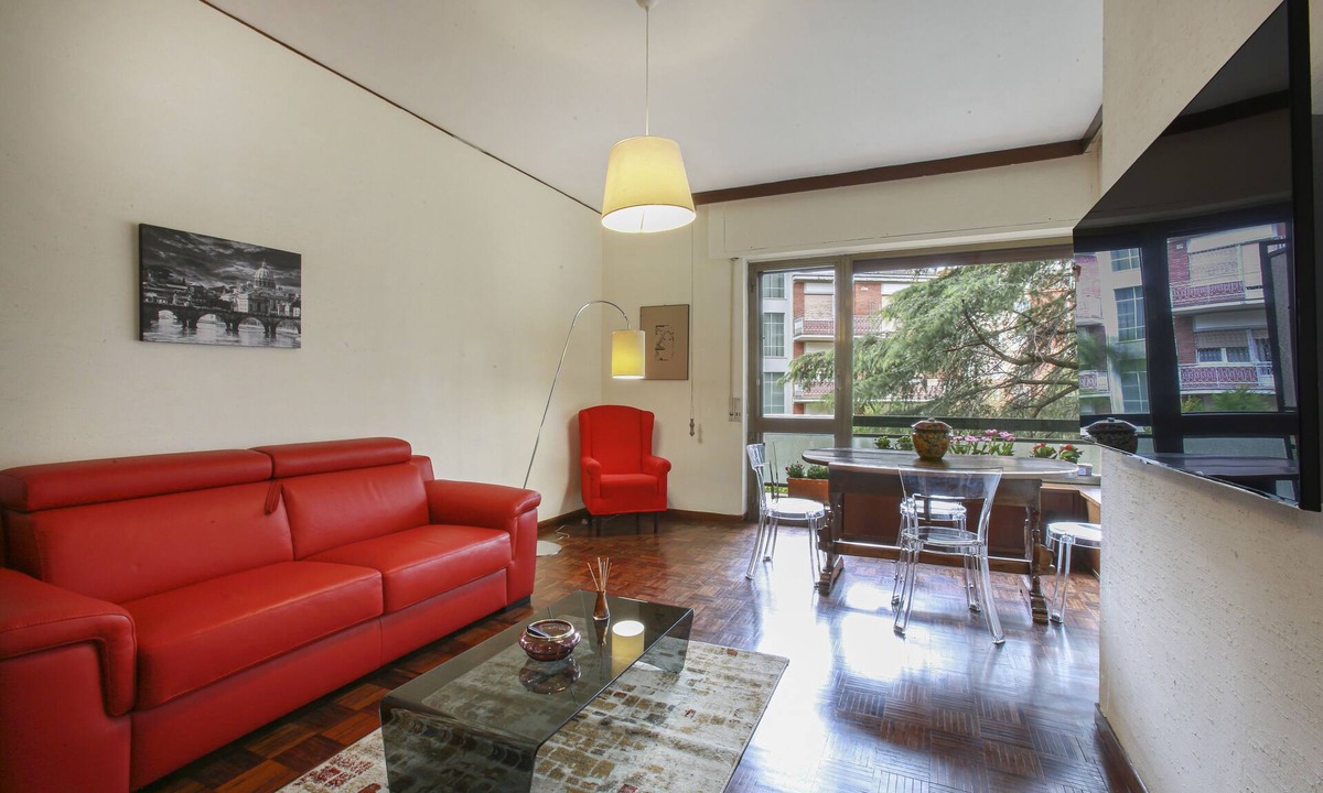 Aurelio Apartment | The Terrace in the Green near metro A Cornelia