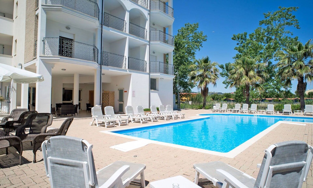 Tortoreto Lido Apartment | Tortoreto Apartment close to the sea, Ac,wi -fi