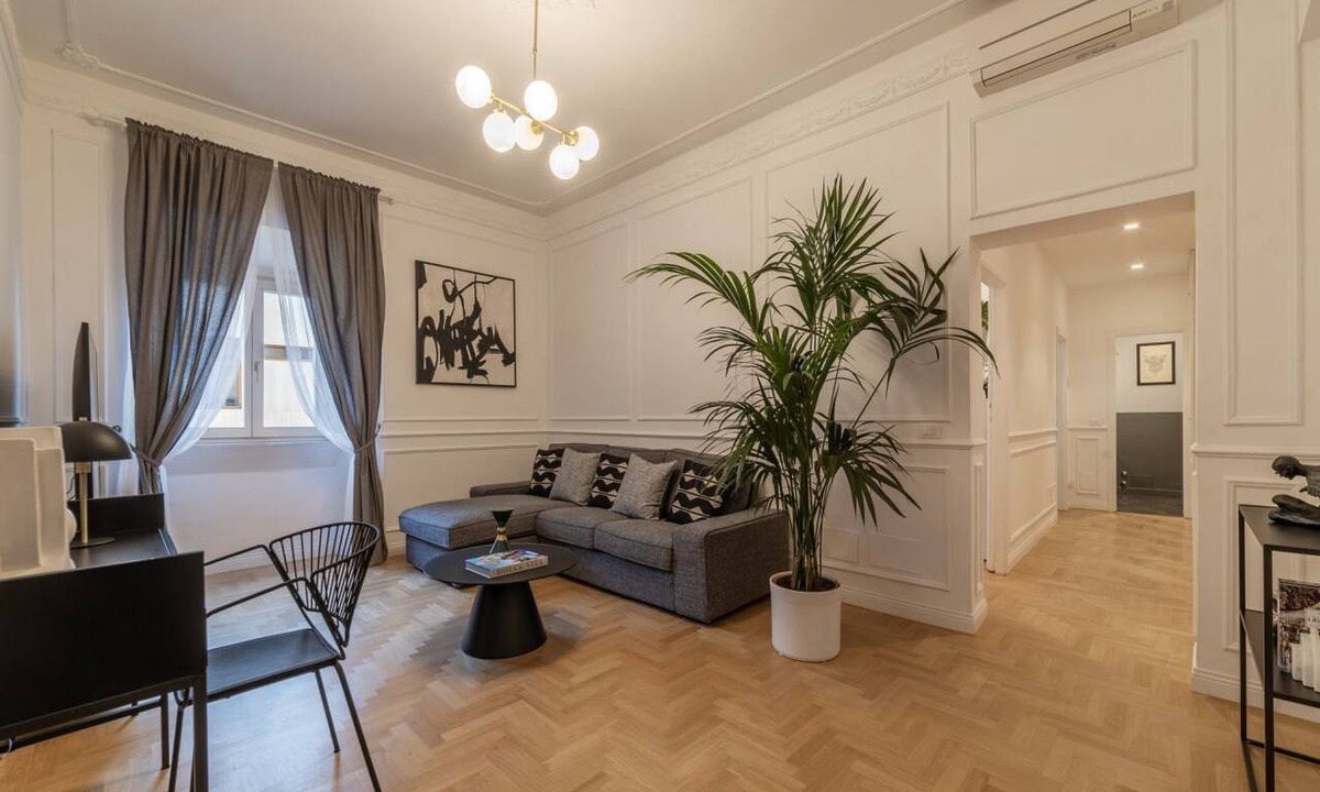 Rione XVI Ludovisi Apartment | Toscana 6 - FromHometoRome