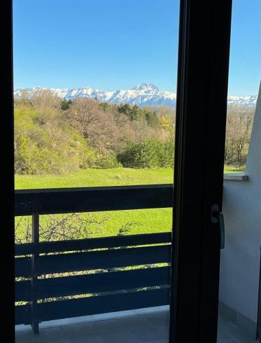Rocca di Mezzo Apartment | Trilocale in residence Verdesirente