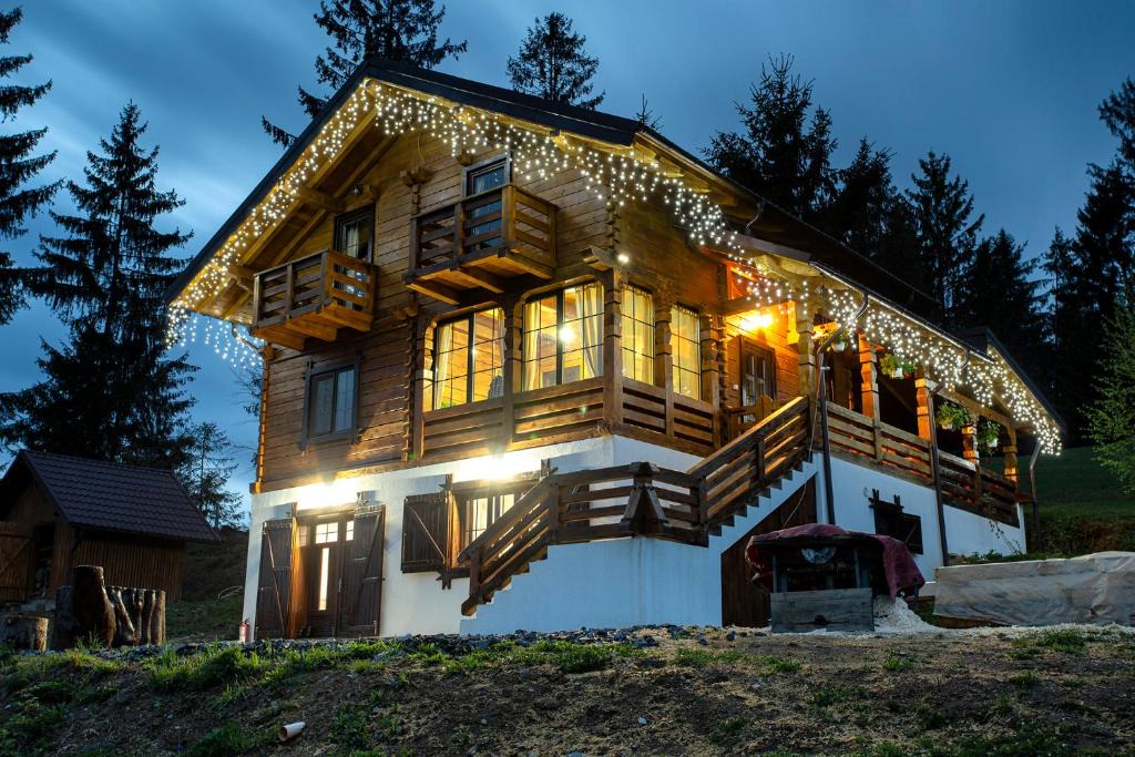 Romuli Bed & Breakfast | Tulean Cabin