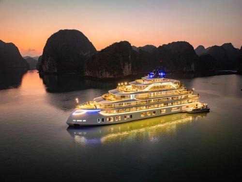 Ha Long Boat Rental | Tulip Cruise by HAG