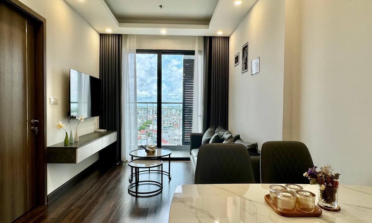 Le Chan House | Two-Bedroom Apartment with City View