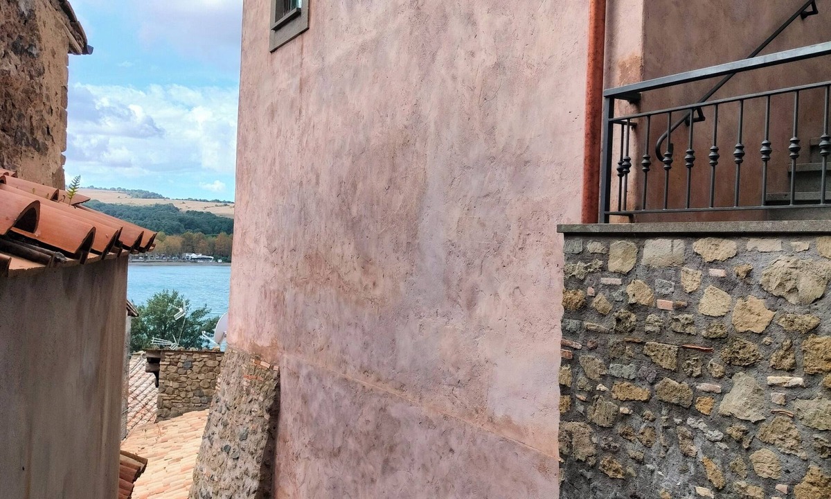 Lake Bracciano Apartment | Two-room apartment located in private area of the village with exclusive terrace overlooking the lake
