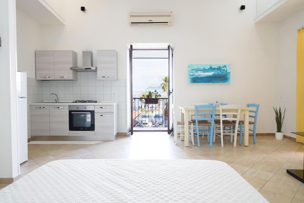 Bacoli Apartment | Un appartamento sul mare