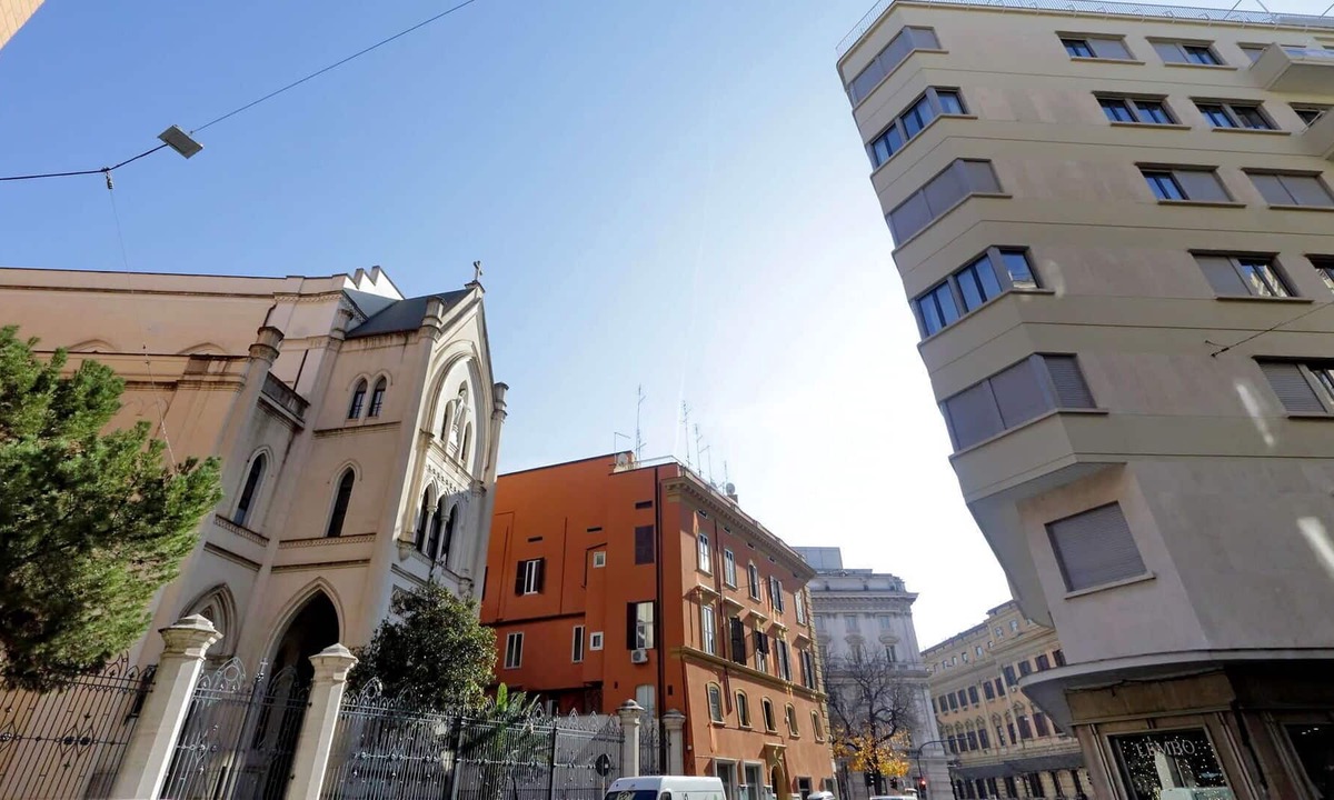 Sallustiano House | Vacation Home in Rome with 1 bedrooms sleeps 4