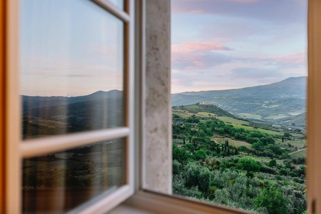 Montalcino Apartment | Val D'Orcia Panoramic Suite