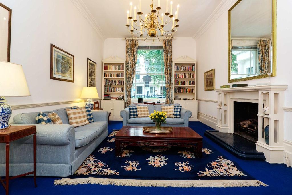 Bayswater Apartment | Veeve - Queen's Gardens Flat