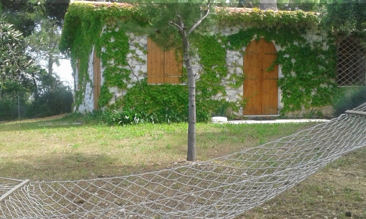 Scialara Villa | Vieste villa with garden near the sea living room three bedrooms, kitchen two bathrooms,