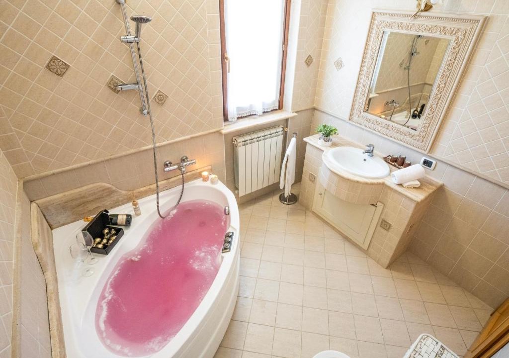 Ciampino Apartment | Villa Antonella Wellness & Jacuzzi