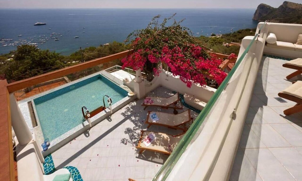 Marina del Cantone House | Villa Ariadne by Fantasia Villas