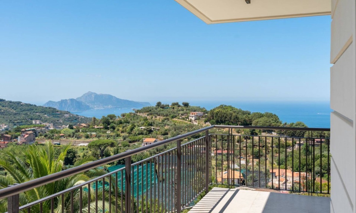 Schiazzano Villa | Villa Bellevue Capri with Private Pool and unique location