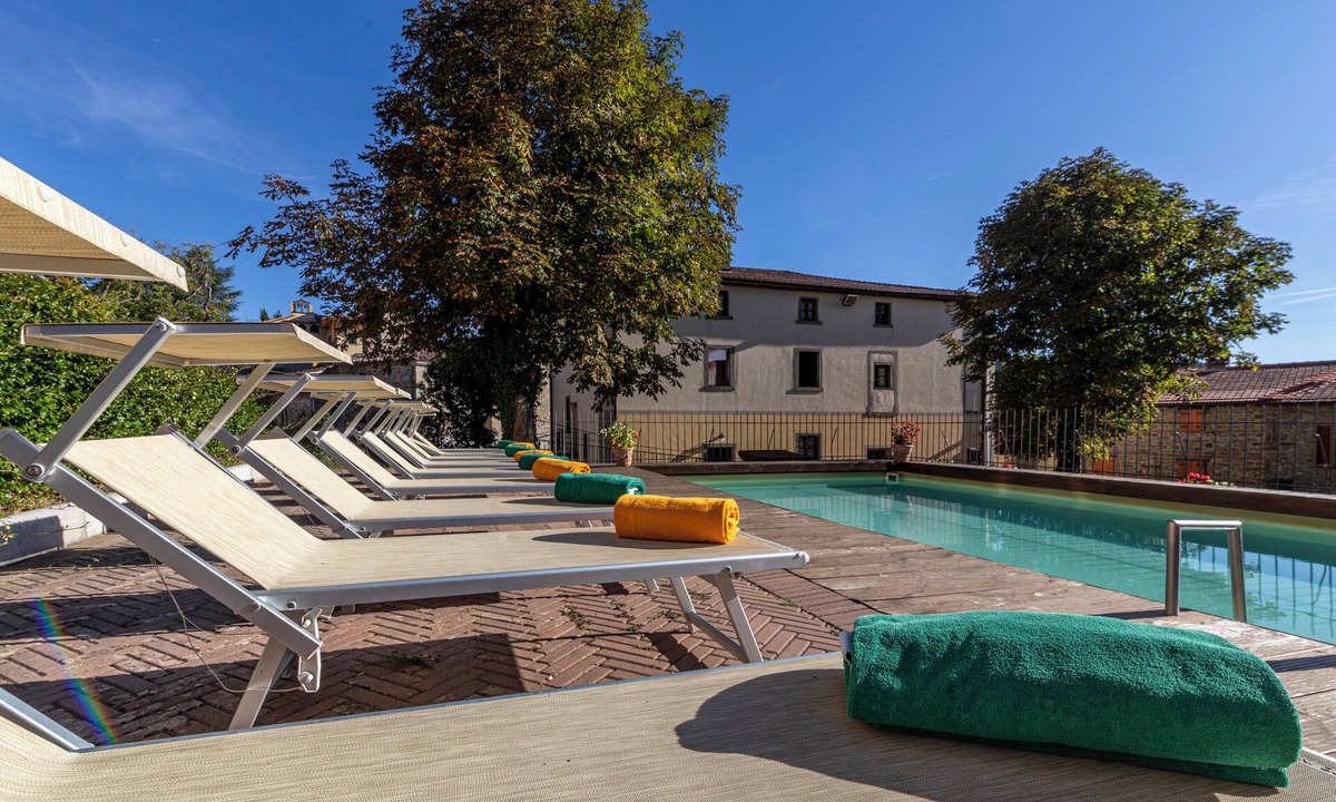 Pratovecchio Villa | Villa Casalino your Tuscany wedding, 13 bedrooms and ensuites up 32 guests,