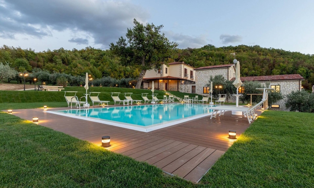 Abbateggio Villa | Villa Cusano 18, Emma Villas