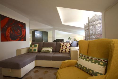 Ara Nova Apartment | Villa dei Cerri 2BR