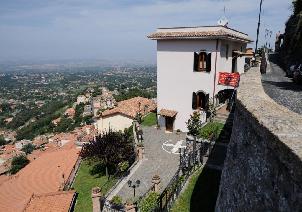 Rocca di Papa Bed & Breakfast | Villa dei Fantasmi