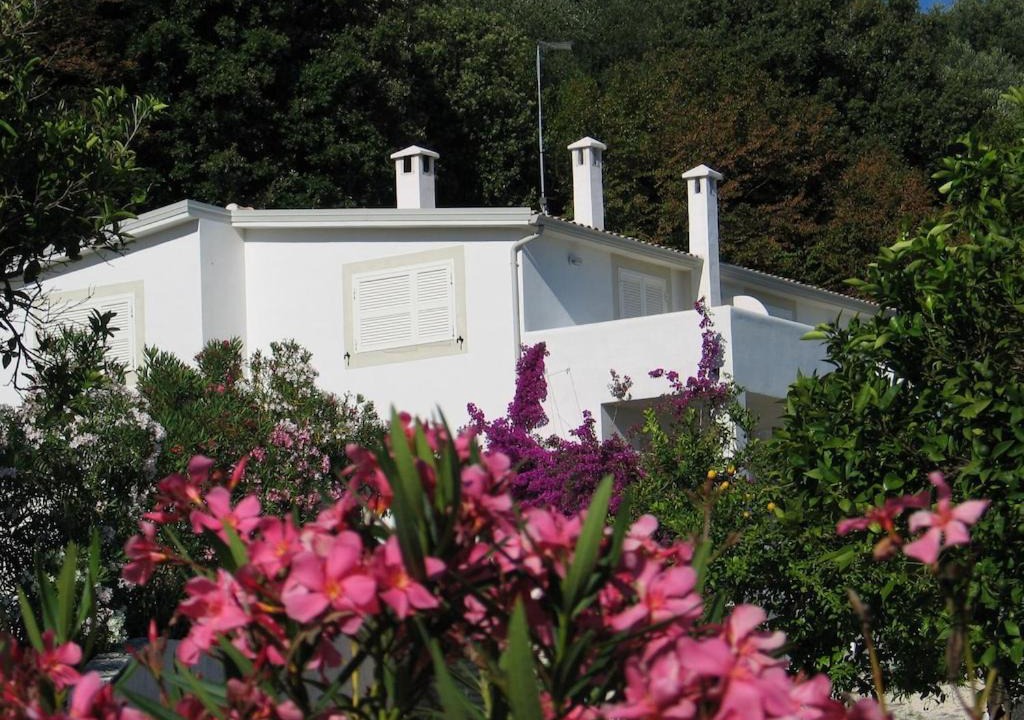 Rodi Garganico House | Villa Giulia - Apartment in Villa with sea view