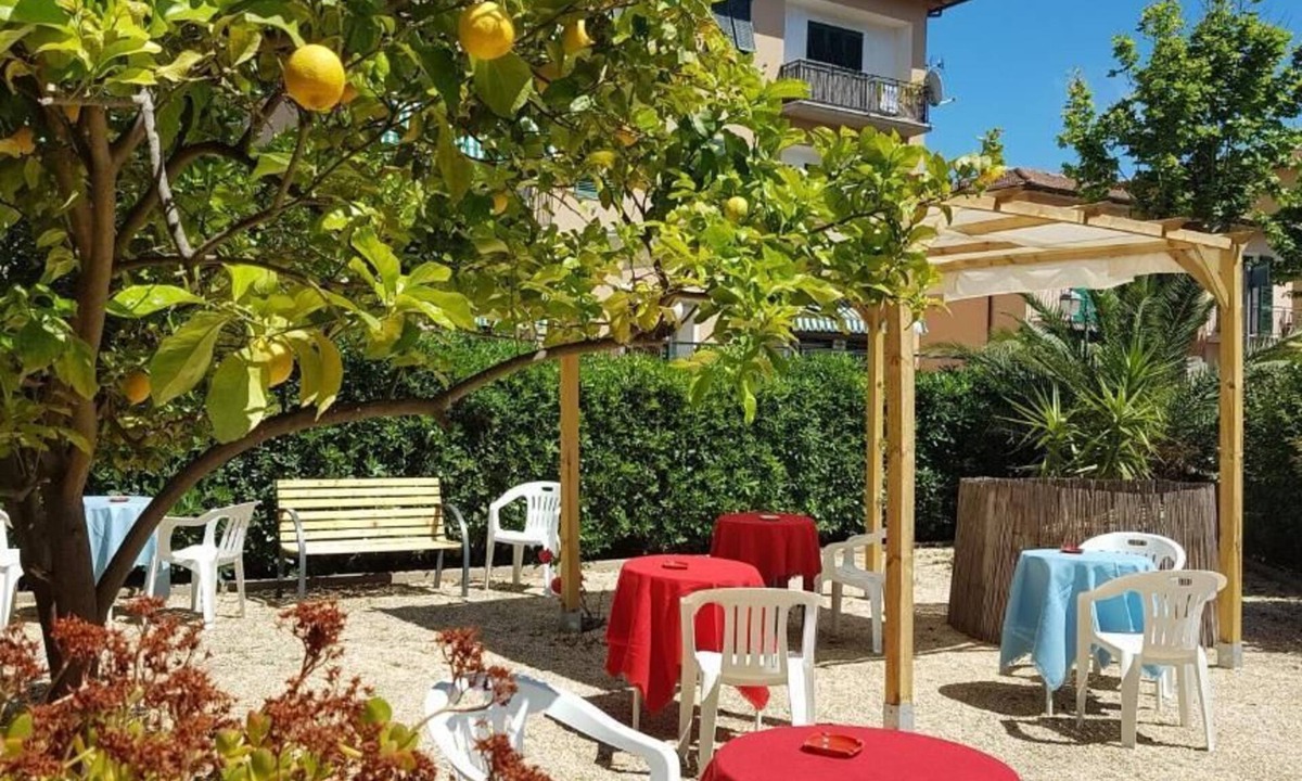 Porto Azzurro Bed & Breakfast | Villa Italia B&B