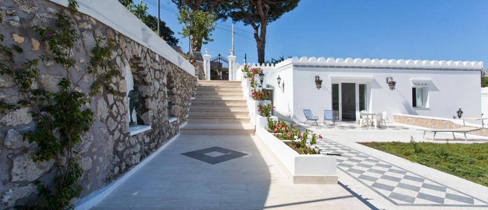 Tiberio Villa | Villa Raffaella