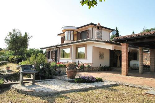 Itri Villa | Villa Uva e Stelle in the quiet of the green hills