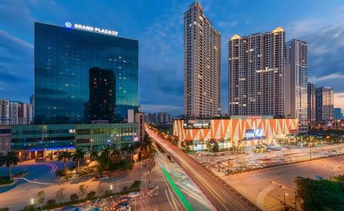 Trung Hoa Nhan Chinh Apartment | Vinhomes D'Capitale - Sera Homes