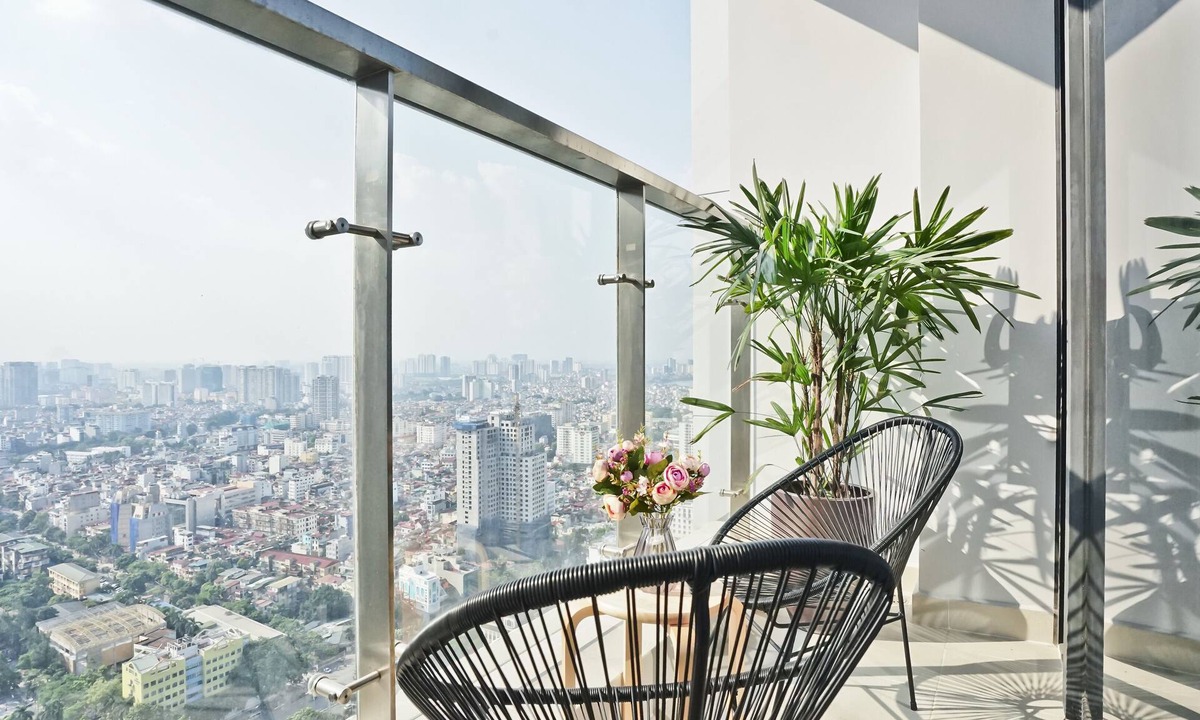 Ngoc Khanh Apartment | Vinhomes Metropolis 4 Bedrooms