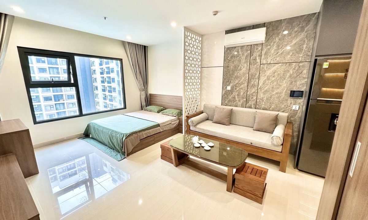 Long Bien Apartment | Vinhomes Ocean Park Swimming Pool View, Nearest to Artificial Beach