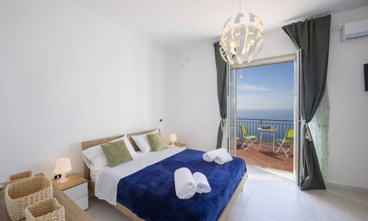 Conca dei Marini Apartment | VivimiHome-Casa Angelina